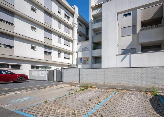 Apartament Guesthost - Bright Near Hospital *