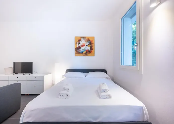 Appartement Guesthost - Bright Near Hospital